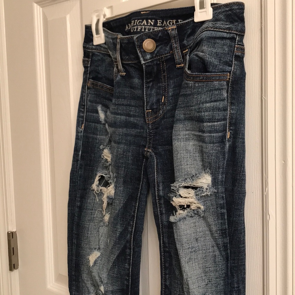 AEO 00 distressed jeans